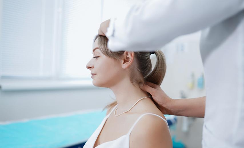 Лечение боли в шее в Киеве