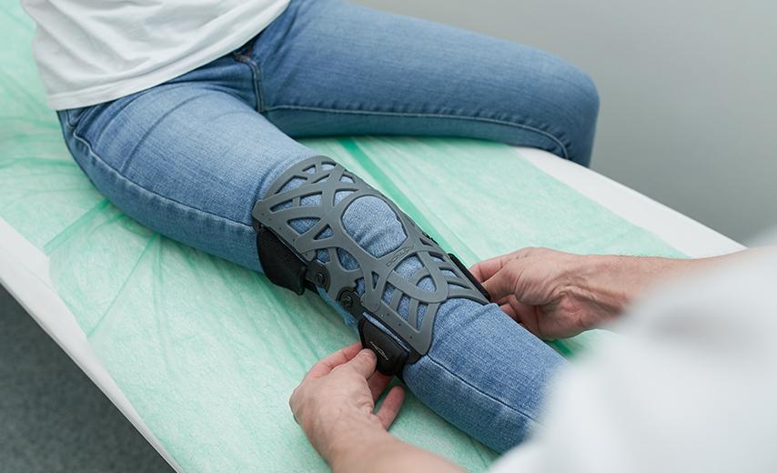 Лечение разрыва связок коленного сустава в Киеве