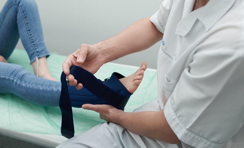 Лечение перелома лодыжки в Киеве